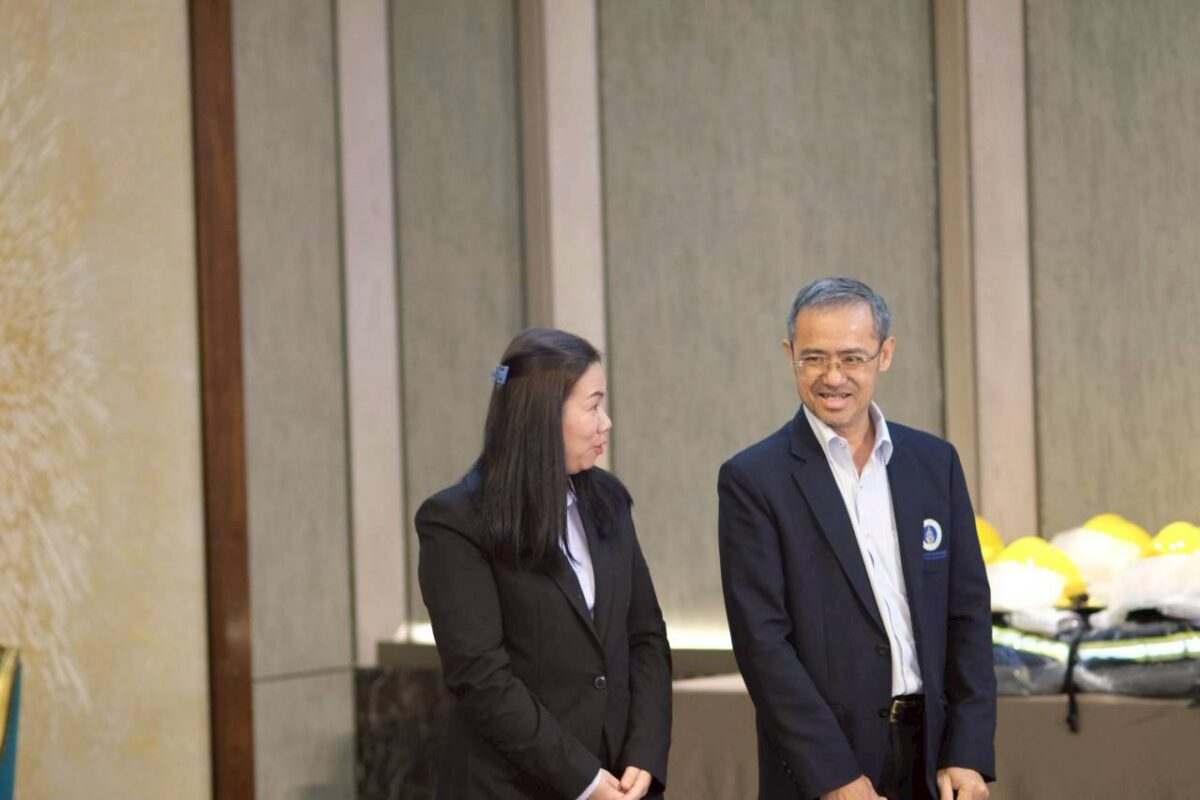 LINE_ALBUM_Supply Chain 04092025_250905_13