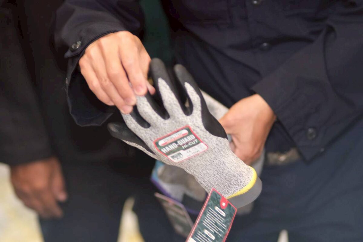 LINE_ALBUM_Supply Chain 04092025_250905_52